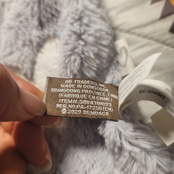 Demdaco Sweet Grey Bear 12” x 9” Plush Fury Baby Security Blanket Toy - Picture 4 of 9